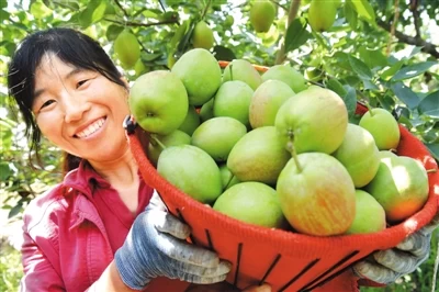 习近平“7·26”重要讲话精神系列解读之三 “八个更”:人民需求的新期盼(图1) 习近平“7·26”重要讲话精神系列解读之三 “八个更”:人民需求的新期盼(图1)