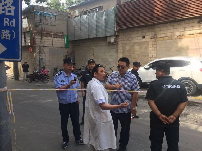 打赢攻坚战 又添新战果——曙光街道完成“开墙破洞”两年整治任务量的233%(图4) 打赢攻坚战 又添新战果——曙光街道完成“开墙破洞”两年整治任务量的233%(图4)
