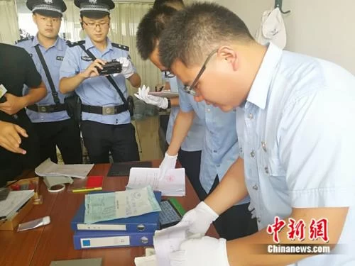 多地整治“老赖”有奇招 未来微信能标注失信?(图3) 多地整治“老赖”有奇招 未来微信能标注失信?(图3)