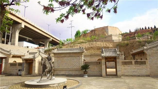 弘扬爱国正气 担当时代责任——走进邓宝珊将军纪念馆党性教育基地(图2) 弘扬爱国正气 担当时代责任——走进邓宝珊将军纪念馆党性教育基地(图2)