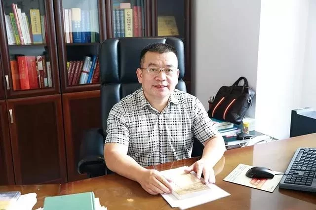 陈玺:用文学再现世事沧桑(图5) 陈玺:用文学再现世事沧桑(图5)