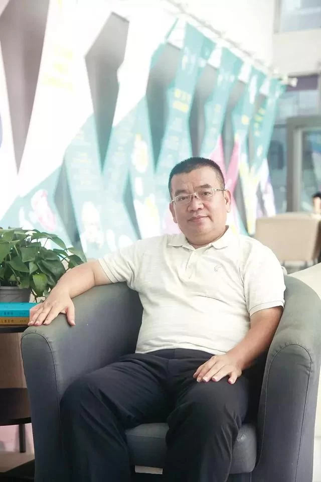 陈玺:用文学再现世事沧桑(图6) 陈玺:用文学再现世事沧桑(图6)