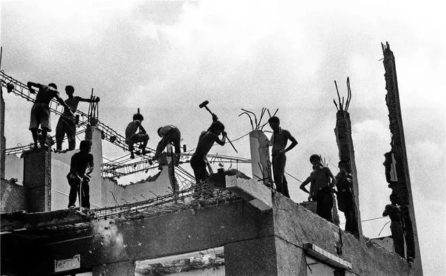 纪念基建工程兵集体转业35周年主题摄影展将在深圳开幕(图4) 纪念基建工程兵集体转业35周年主题摄影展将在深圳开幕(图4)