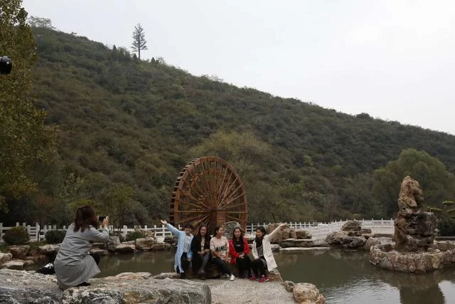 山西省太原市蒙山景区"十一"重装迎客(图2) 山西省太原市蒙山景区"十一"重装迎客(图2)