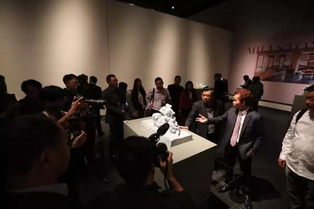 众艳亮相金陵——“一路欢歌——许鸿飞雕塑世界巡展·南京站”启幕(图11) 众艳亮相金陵——“一路欢歌——许鸿飞雕塑世界巡展·南京站”启幕(图11)