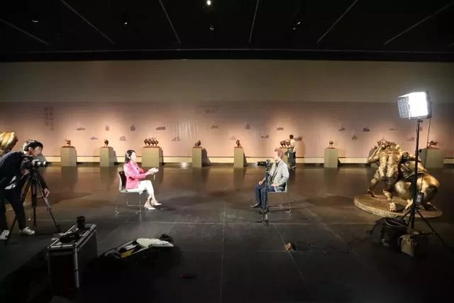 众艳亮相金陵——“一路欢歌——许鸿飞雕塑世界巡展·南京站”启幕(图9) 众艳亮相金陵——“一路欢歌——许鸿飞雕塑世界巡展·南京站”启幕(图9)