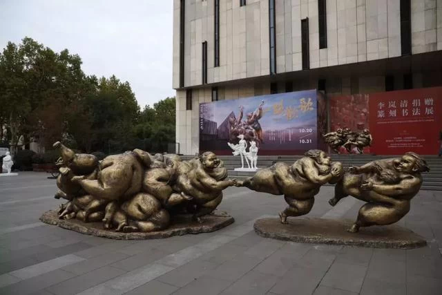 众艳亮相金陵——“一路欢歌——许鸿飞雕塑世界巡展·南京站”启幕(图14) 众艳亮相金陵——“一路欢歌——许鸿飞雕塑世界巡展·南京站”启幕(图14)