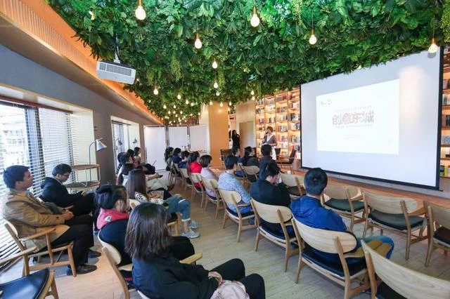 在科学幻想的大海中畅游 "读书有意思"科学幻想会在言几又书店举办(图1) 在科学幻想的大海中畅游 "读书有意思"科学幻想会在言几又书店举办(图1)