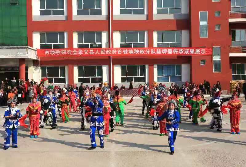 留守老人闹秧歌,非遗传承见成效(图2) 留守老人闹秧歌,非遗传承见成效(图2)