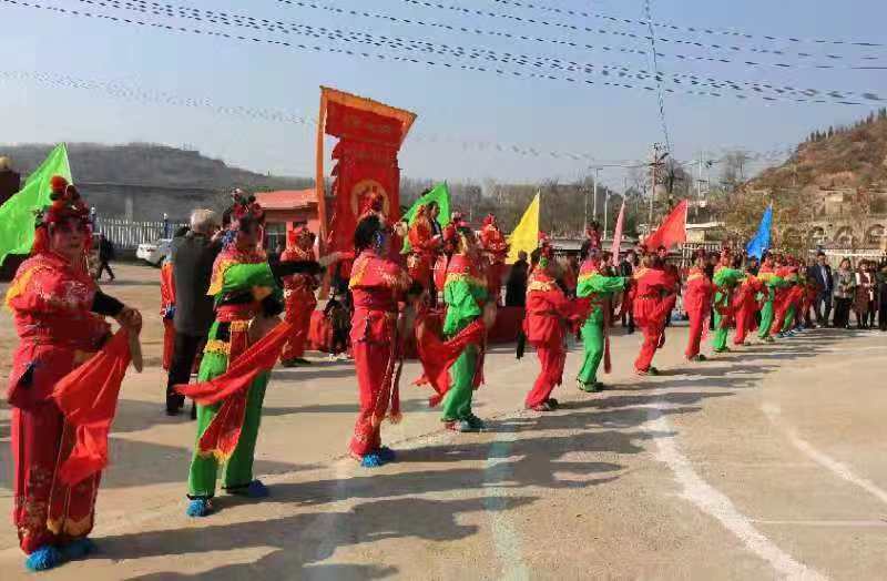 留守老人闹秧歌,非遗传承见成效(图3) 留守老人闹秧歌,非遗传承见成效(图3)