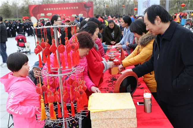 感受民间技艺 体验非遗魅力——京津冀三地民俗文化在这里绽放(图3) 感受民间技艺 体验非遗魅力——京津冀三地民俗文化在这里绽放(图3)