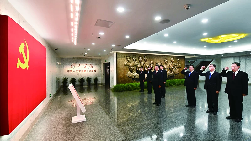 努力造就一支忠诚干净担当的高素质干部队伍(图2) 努力造就一支忠诚干净担当的高素质干部队伍(图2)