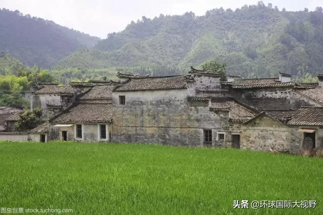 中囯最大的危机不是房地产,而是渐行渐远的农村(图4) 中囯最大的危机不是房地产,而是渐行渐远的农村(图4)