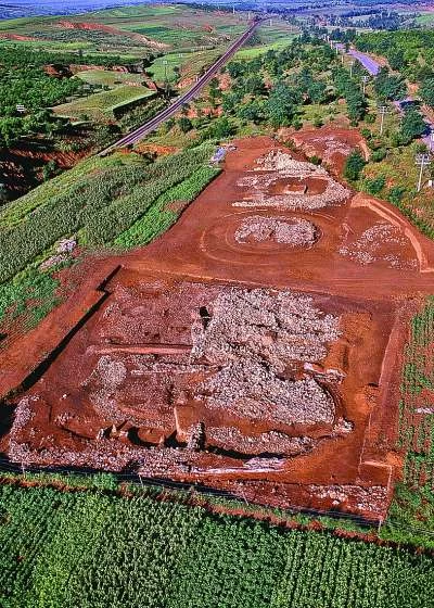 聚焦西辽河流域5000年前“天坛”(图1) 聚焦西辽河流域5000年前“天坛”(图1)
