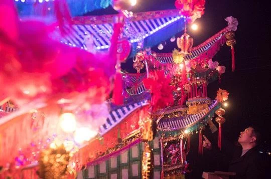 绝美!藏在诗词中的元宵意象,惊艳了时光(图3) 绝美!藏在诗词中的元宵意象,惊艳了时光(图3)