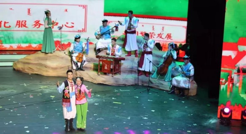 角逐群星奖，《美好家园人情厚》把漫瀚调唱到了大上海(图2)