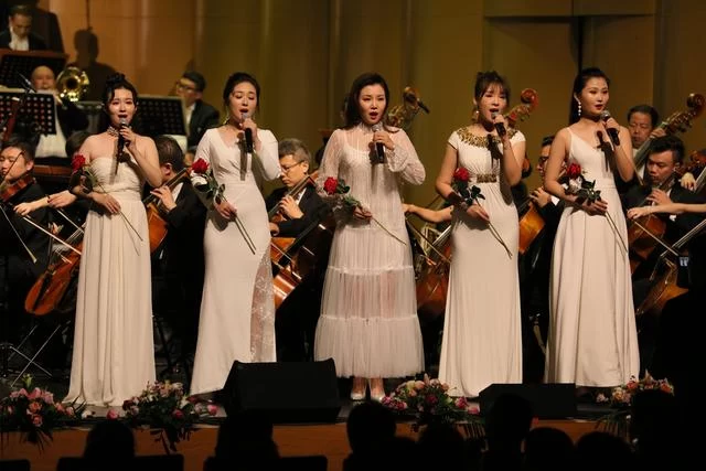 青岛海洋国际音乐季,“阎师高徒”,阎维文民族声乐大师班师生音乐会成功上演(图7) 青岛海洋国际音乐季,“阎师高徒”,阎维文民族声乐大师班师生音乐会成功上演(图7)