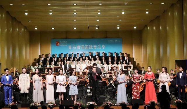 青岛海洋国际音乐季,“阎师高徒”,阎维文民族声乐大师班师生音乐会成功上演(图1) 青岛海洋国际音乐季,“阎师高徒”,阎维文民族声乐大师班师生音乐会成功上演(图1)