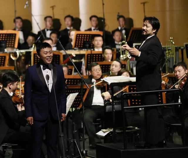青岛海洋国际音乐季,“阎师高徒”,阎维文民族声乐大师班师生音乐会成功上演(图3) 青岛海洋国际音乐季,“阎师高徒”,阎维文民族声乐大师班师生音乐会成功上演(图3)
