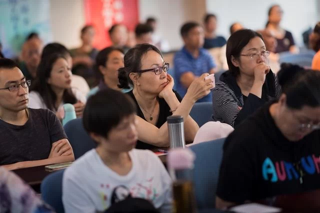 各行领军人物接力分享阅读故事,为70年国庆献礼(图5) 各行领军人物接力分享阅读故事,为70年国庆献礼(图5)