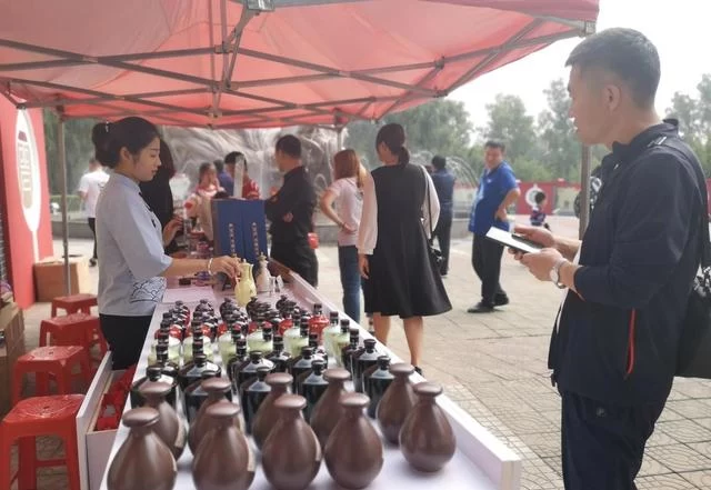 国庆十一长假 汾酒文化景区受青睐(图3) 国庆十一长假 汾酒文化景区受青睐(图3)