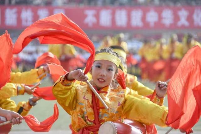 中国花鼓之乡万人敲响赛事，第三届“翼城花鼓”大赛盛大开幕(图2)