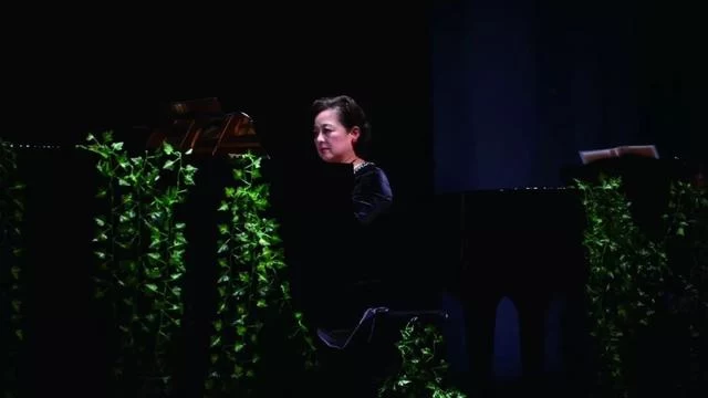 李松:钢琴教育家的东莞情缘(图2) 李松:钢琴教育家的东莞情缘(图2)