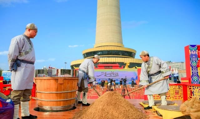 2019“行走的汾酒”走进北京,汾酒·大国清香之美绽放世界(图3) 2019“行走的汾酒”走进北京,汾酒·大国清香之美绽放世界(图3)
