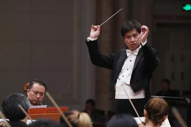 庆祝新中国成立70周年,中国交响乐作品展演天津音乐会成功举办(图2) 庆祝新中国成立70周年,中国交响乐作品展演天津音乐会成功举办(图2)