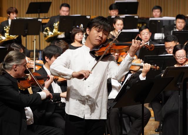 中国交响乐作品展演庆祝新中国成立70周年，哈尔滨音乐会成功举办(图3)