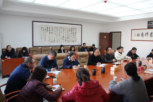 不忘初心,继续前进——榆林职院召开民主党派、无党派人士主题教育座谈会(图1) 不忘初心,继续前进——榆林职院召开民主党派、无党派人士主题教育座谈会(图1)