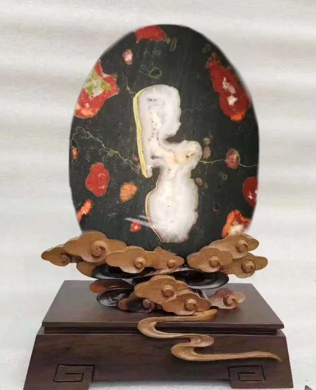 奇石作柱,擎天破疫——“中华奇石抗疫展”作品赏析(图1) 奇石作柱,擎天破疫——“中华奇石抗疫展”作品赏析(图1)