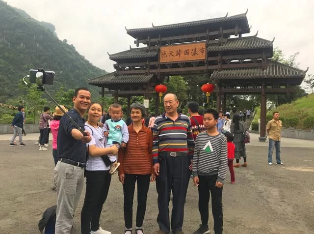 清明踏青|祖孙三代同游两代免门票,广西这个5A景区为您买单!(图4) 清明踏青|祖孙三代同游两代免门票,广西这个5A景区为您买单!(图4)