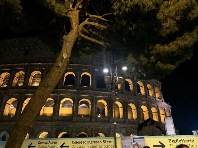叶向明·欧洲当代艺术之旅一:意大利浪漫的艺术沙龙(图3) 叶向明·欧洲当代艺术之旅一:意大利浪漫的艺术沙龙(图3)