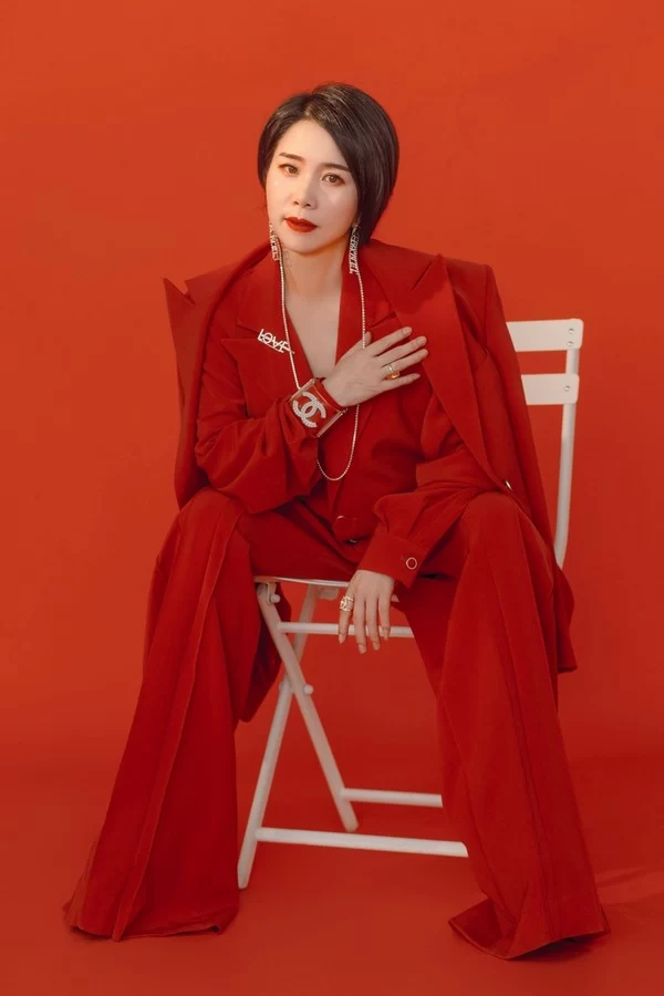 冉晓檬:成都时尚界"美丽低成本"的倡导者和引领者(图1) 冉晓檬:成都时尚界"美丽低成本"的倡导者和引领者(图1)
