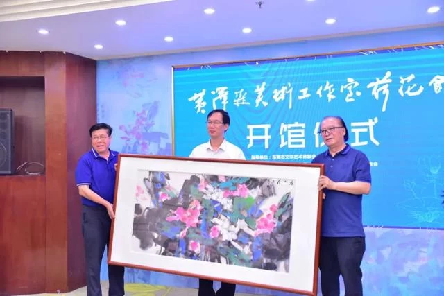 东莞文化名家黄泽森美术工作室荷花馆在常平隐贤山庄正式启用(图9) 东莞文化名家黄泽森美术工作室荷花馆在常平隐贤山庄正式启用(图9)