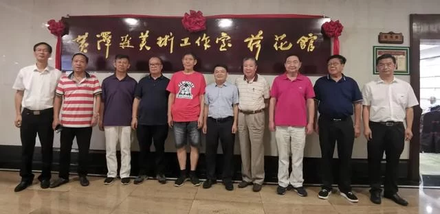东莞文化名家黄泽森美术工作室荷花馆在常平隐贤山庄正式启用(图6) 东莞文化名家黄泽森美术工作室荷花馆在常平隐贤山庄正式启用(图6)