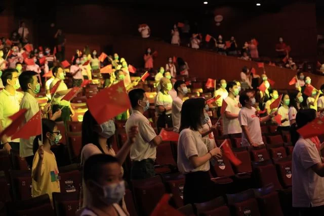 “归来·又见玉兰花开”音乐会致敬“抗疫英雄”(图4) “归来·又见玉兰花开”音乐会致敬“抗疫英雄”(图4)