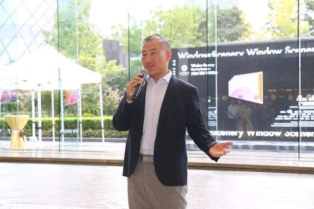 “2020窗景window scenery”新锐艺术家联合公益展在北京嘉里中心举办(图5) “2020窗景window scenery”新锐艺术家联合公益展在北京嘉里中心举办(图5)
