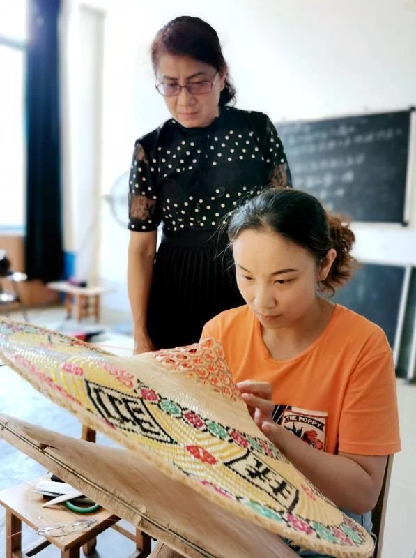 新时代的山乡巨变——广西环江毛南族整族脱贫观察(图7) 新时代的山乡巨变——广西环江毛南族整族脱贫观察(图7)