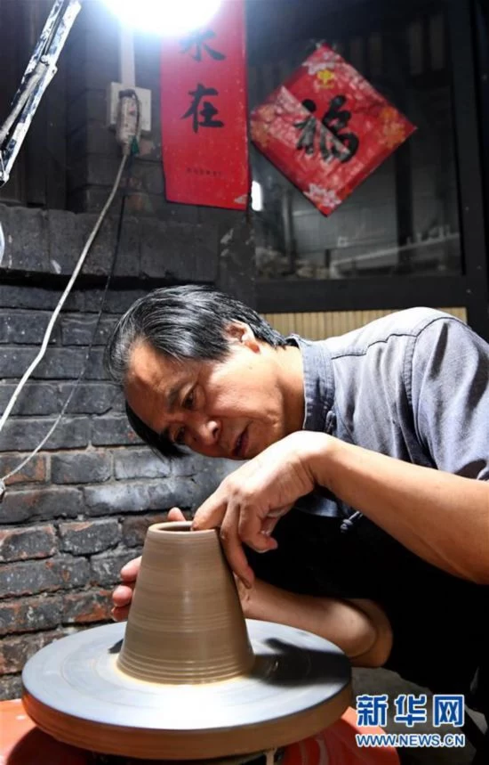 千年窑火:生生不“熄”,炼铸永恒之美(图4) 千年窑火:生生不“熄”,炼铸永恒之美(图4)