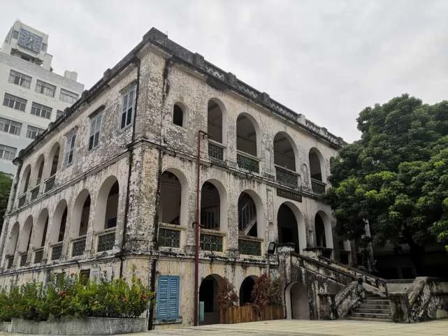 陈列馆里的智慧书房:广西北海市为游客读者提供多样化特色阅读服务(图6) 陈列馆里的智慧书房:广西北海市为游客读者提供多样化特色阅读服务(图6)