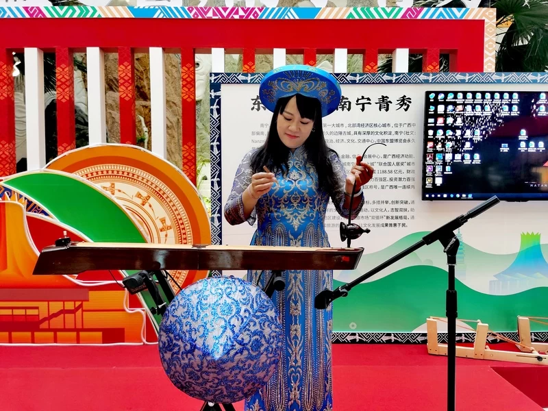 “壮美广西·多彩非遗”——2020广西非遗助力脱贫攻坚和乡村振兴展示展销在京举行(图8) “壮美广西·多彩非遗”——2020广西非遗助力脱贫攻坚和乡村振兴展示展销在京举行(图8)
