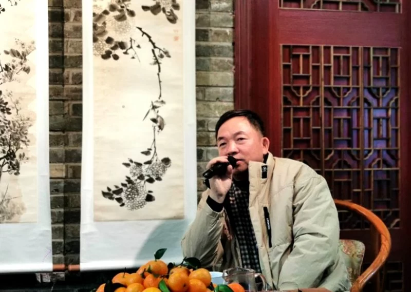 用方言呈现诗歌之美,岜莱诗会2021新年诗歌朗诵会在南宁举行(图2) 用方言呈现诗歌之美,岜莱诗会2021新年诗歌朗诵会在南宁举行(图2)