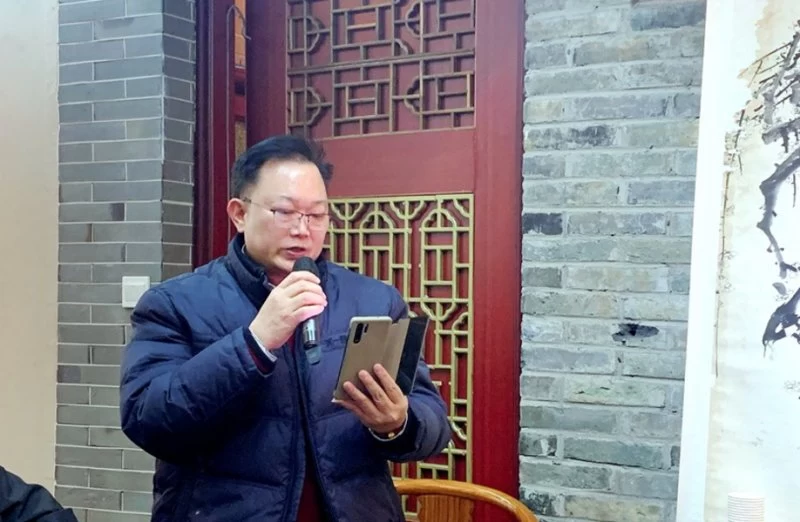 用方言呈现诗歌之美,岜莱诗会2021新年诗歌朗诵会在南宁举行(图4) 用方言呈现诗歌之美,岜莱诗会2021新年诗歌朗诵会在南宁举行(图4)