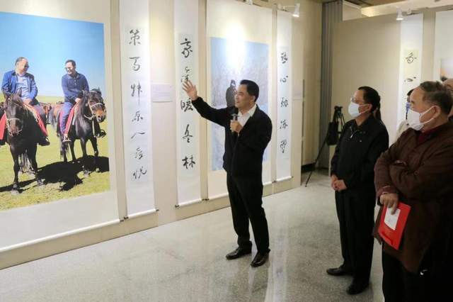 王振书法展“绿水青山”巨幅大字受好评(图10)