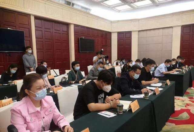 山西省政协召开十二届二十五次常委会议(图2) 山西省政协召开十二届二十五次常委会议(图2)