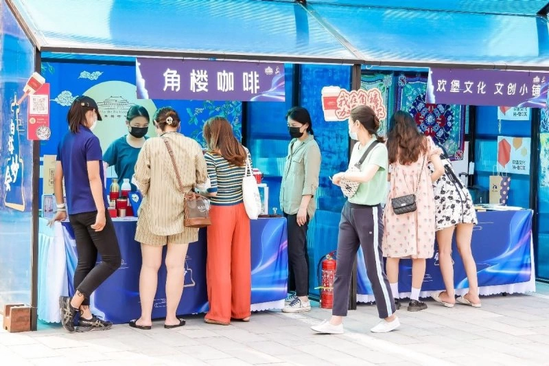 助力文化消费新场景建设,“白塔妙会”文创市集圆满落幕(图3) 助力文化消费新场景建设,“白塔妙会”文创市集圆满落幕(图3)