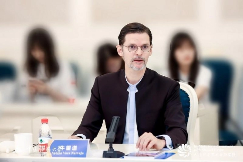 中国传媒大学举办《中国与委内瑞拉:迈向命运共同体》新书发布会(图4) 中国传媒大学举办《中国与委内瑞拉:迈向命运共同体》新书发布会(图4)