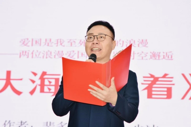 全球最大“裴多菲之书”《雅诺什勇士》亮相嘉兴(图7) 全球最大“裴多菲之书”《雅诺什勇士》亮相嘉兴(图7)